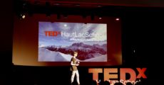 a student on stage during the tedx event hosted at haut-lac in 2018